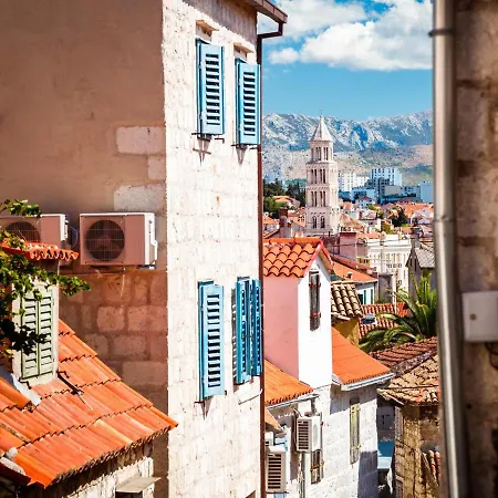 Apartment Petro Oldtown Apartment *